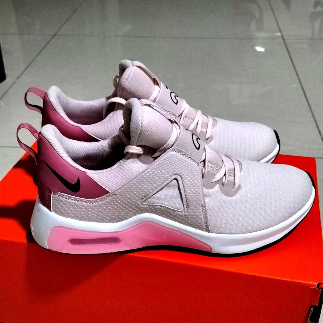 NIKE Woman s AIR MAX Bella Training Shoes Women s Fashion