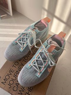 (Category: ) located in . Submitted by gracefilledclosets (Listing ID 1229175188, Image 1). Description: .