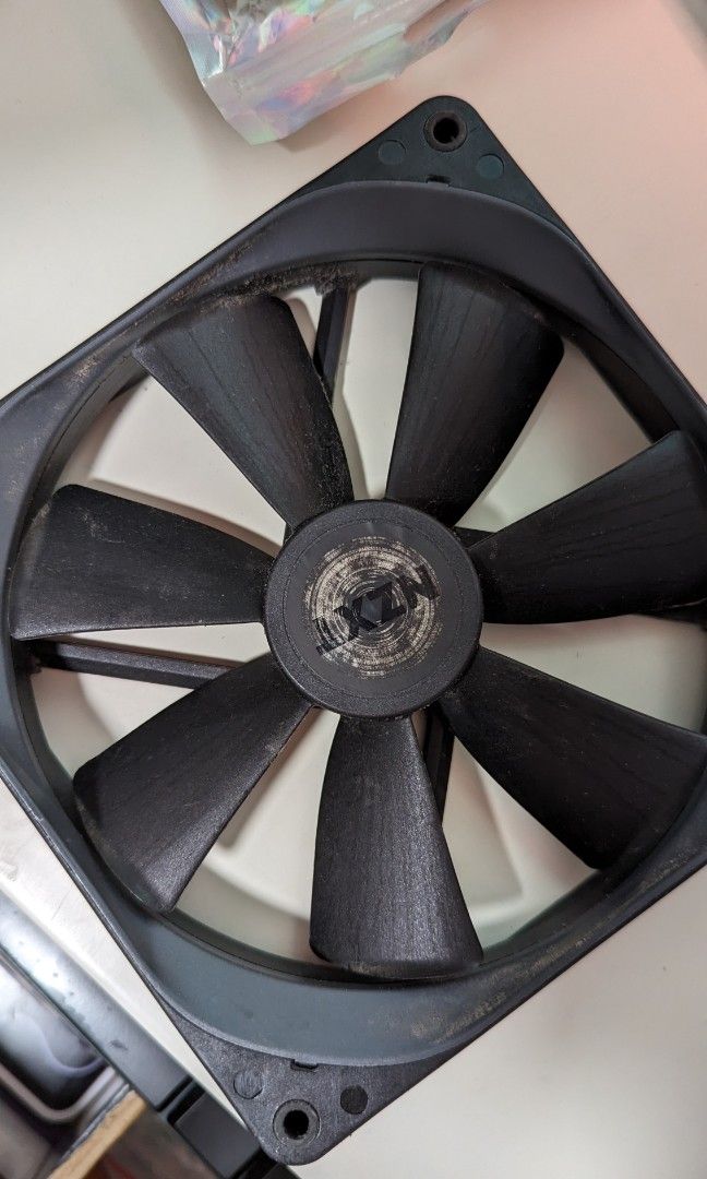 nzxt fan 140mm fluid dynamic bearing (RFAP140FP), for radiator, Computers & Tech, Parts