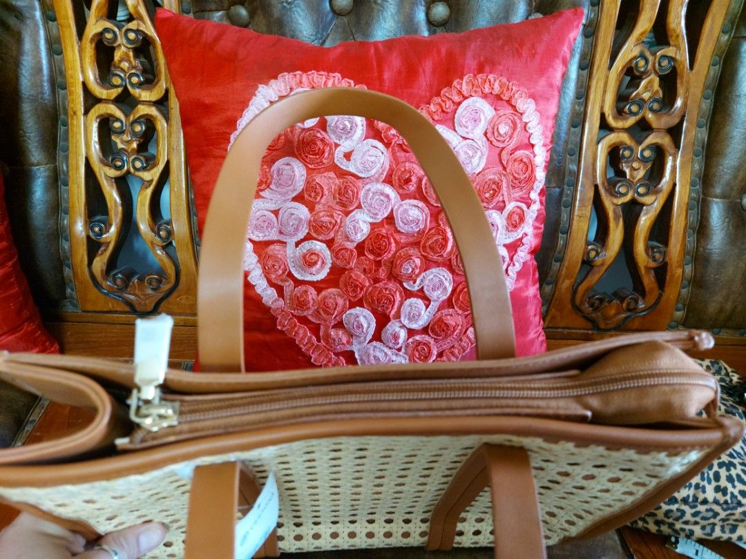 Versona purses deals