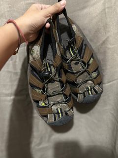 (Category: ) located in . Submitted by thriftchz (Listing ID 1229115260, Image 1). Description: .