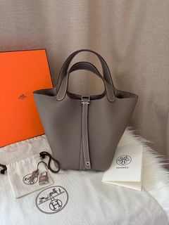 （分類：）位於 。 由 kk_luxuryshopper 提交（商品編號 1229117660，圖片 1）。簡介： 。