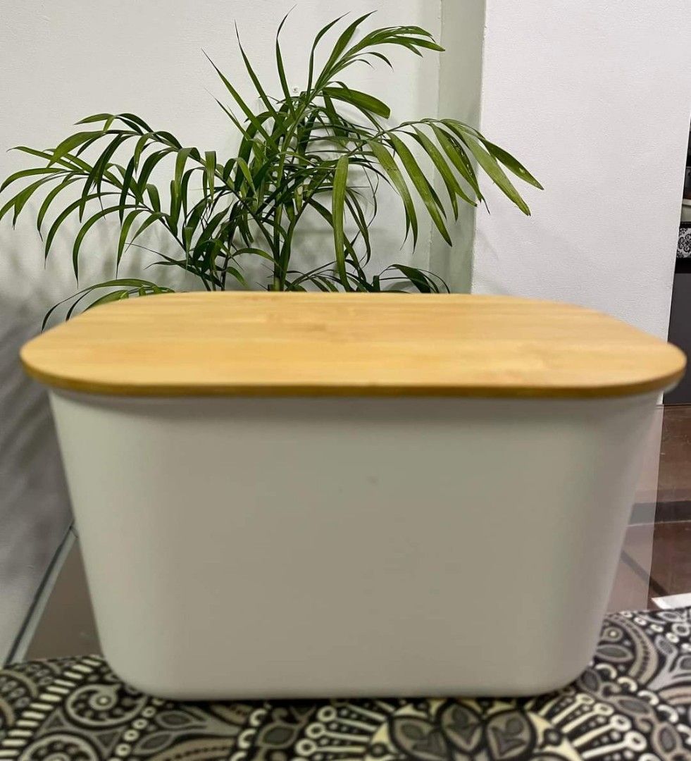 PLASTIC STORAGE CONTAINER WITH BAMBOO LID, Furniture & Home Living