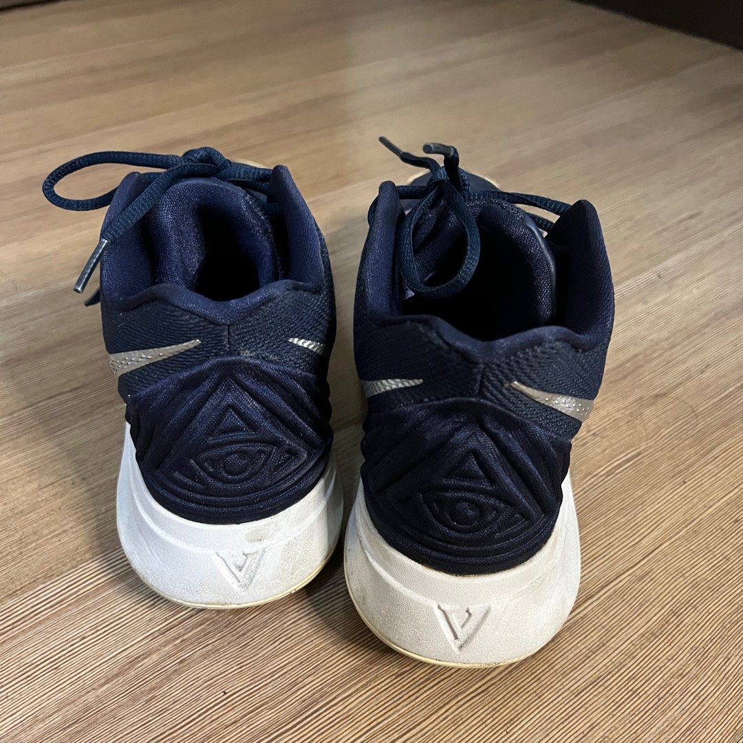 Kyrie 5 clearance navy blue