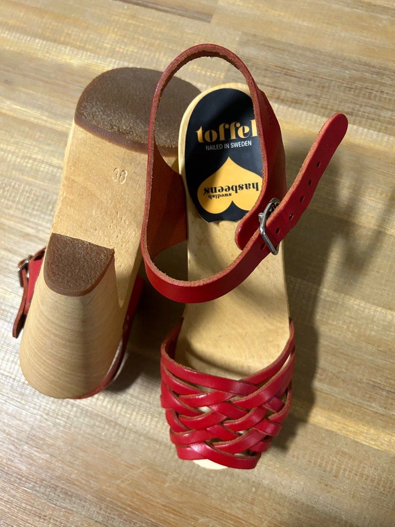 Red sandals top