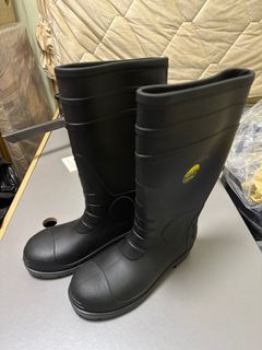 水鞋。重型工程用。比利時safety Jogger 41碼。