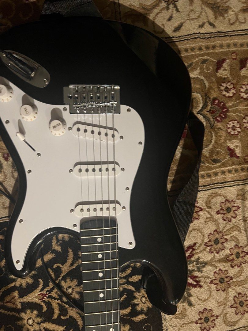 Selder Japan Electric Guitar Stratocaster Package Set, Hobbies & Toys, Music & Media, Musical