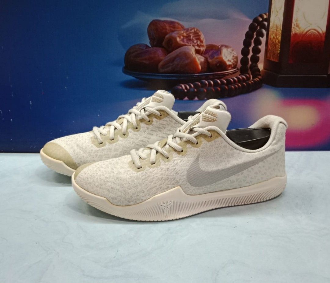 Mamba instinct white top