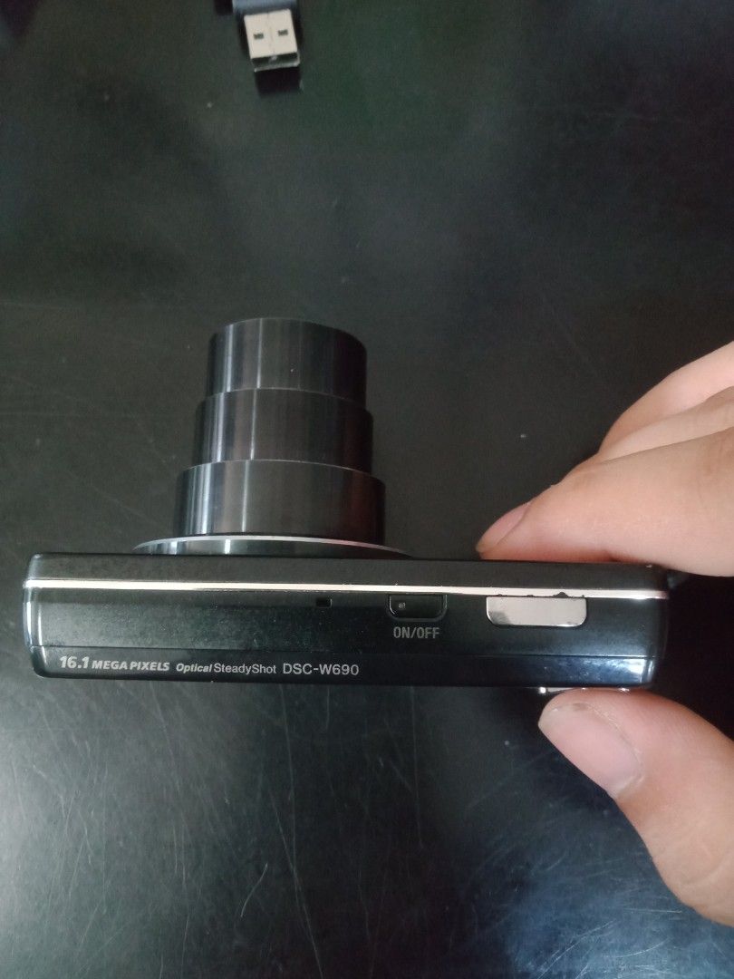 Batterie Rechargeable Pour Sony Cybershot DSC-W690 W650 W670 W710 - 600mAh 3,6V Li-ion