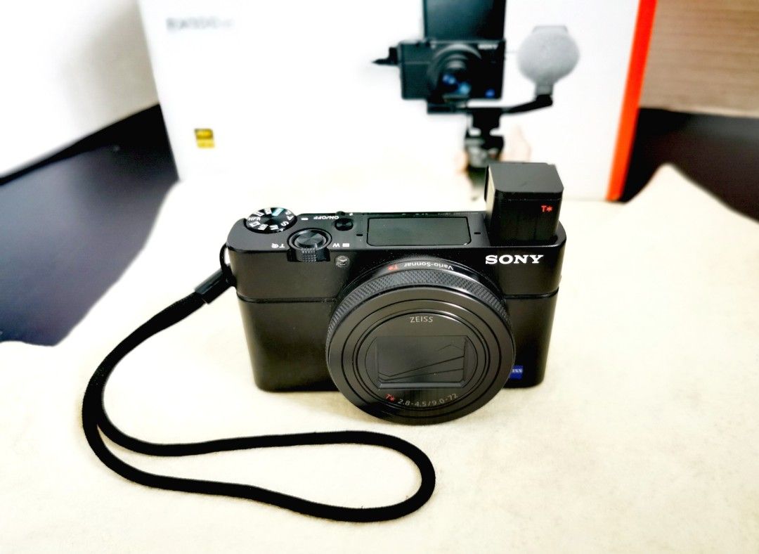 point and shoot camera with hdr
