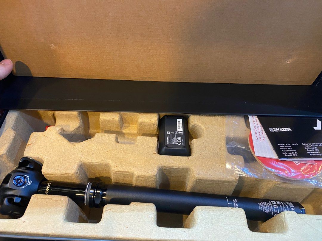 Sram Rockshox reverb axs XPLR 無綫電子伸縮(27.2), 運動產品, 單車及配件, 單車- Carousell