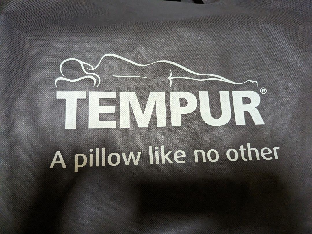 Tempur Original Pillow Queen L, Furniture & Home Living, Bedding