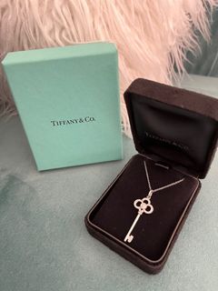 （分類：）位於 。 由 tiff.tiff.carousel 提交（商品編號 1229109723，圖片 1）。簡介： 。
