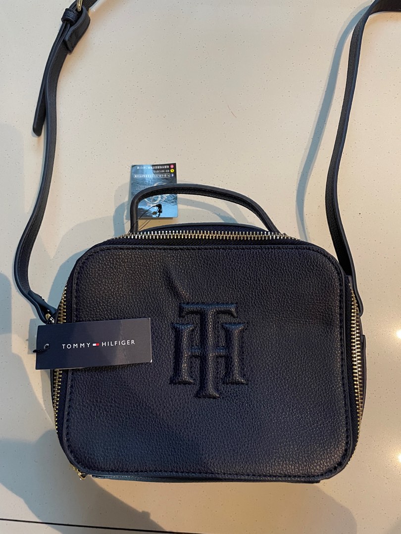 Tommy Hilfiger top handle vanity bag, Women's Fashion, Bags & Wallets