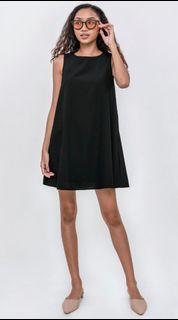 (Category: ) located in . Submitted by thewardrobespace (Listing ID 1229224560, Image 1). Description: .