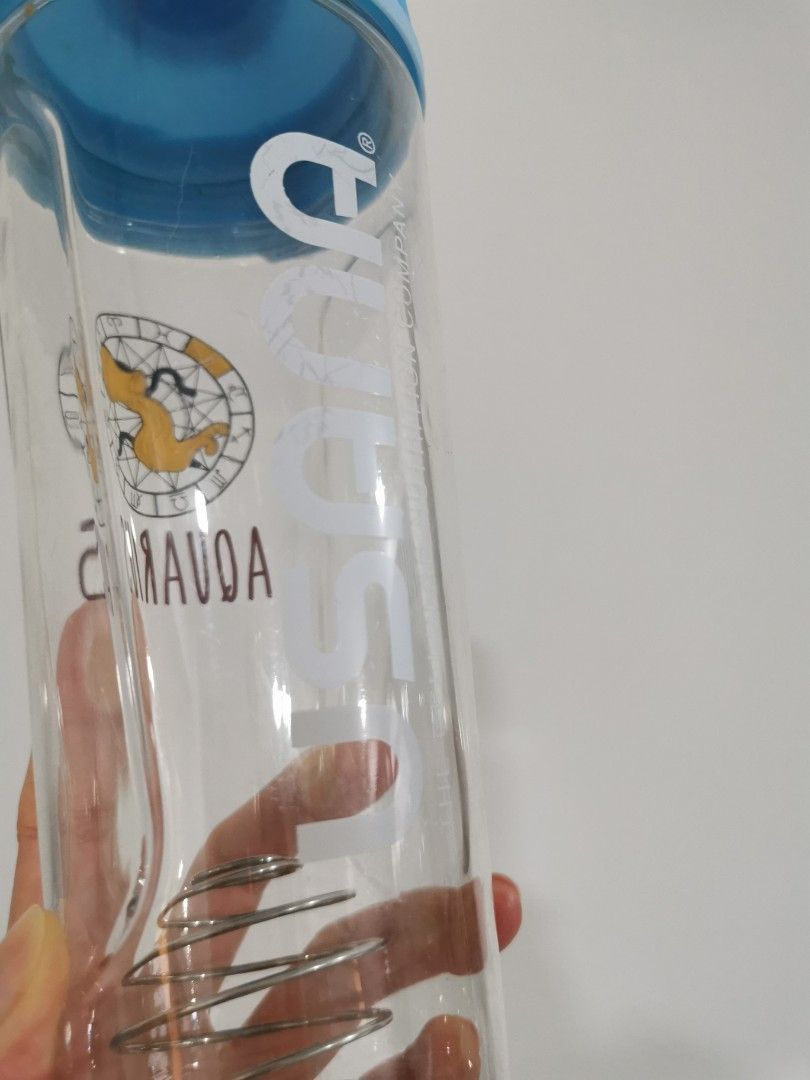 Usana Shaker, Furniture & Home Living, Kitchenware & Tableware, Water