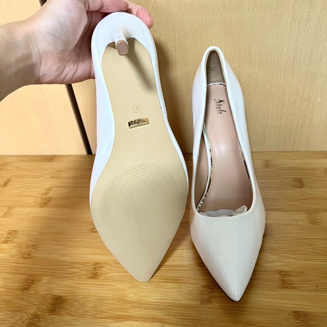 White stiletto pumps shop