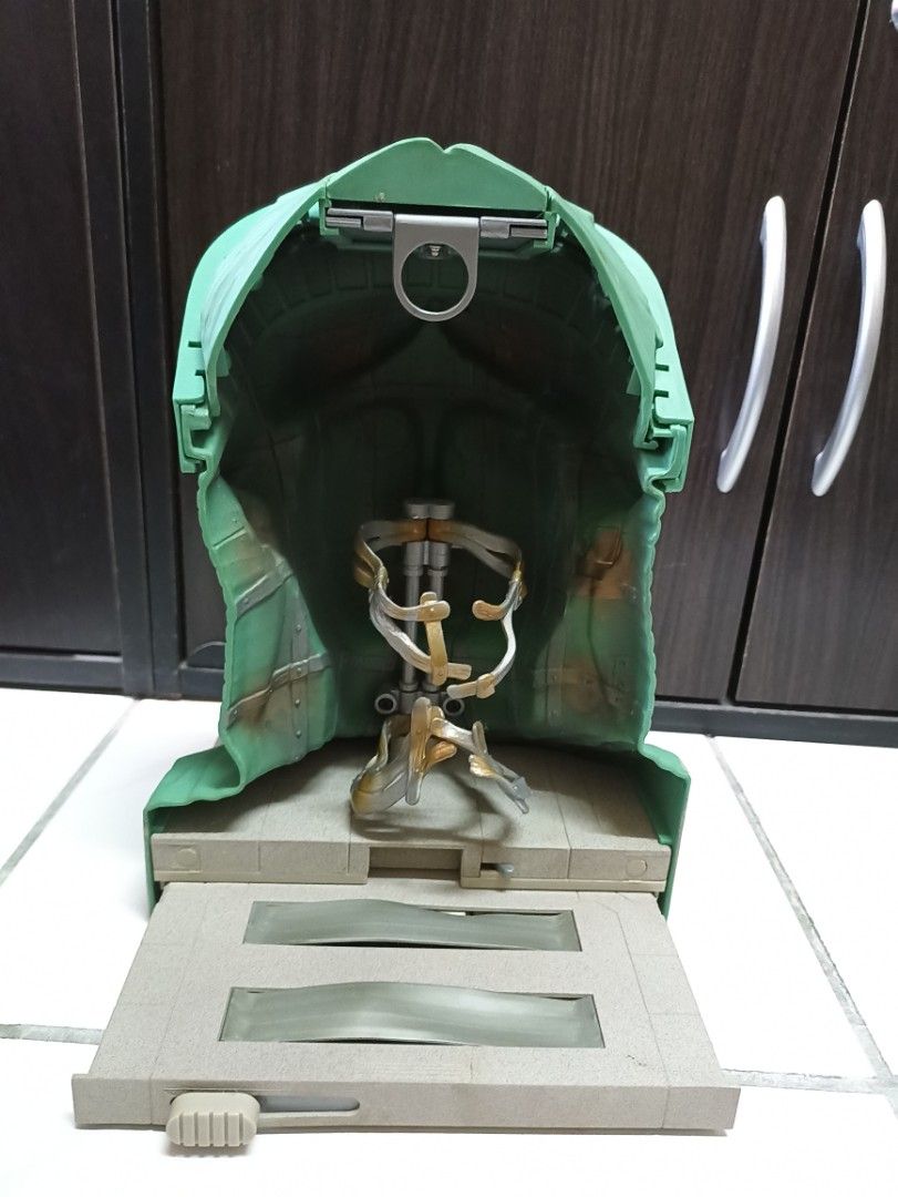 Xmen movie lady liberty statue playset suitable for marvel legends