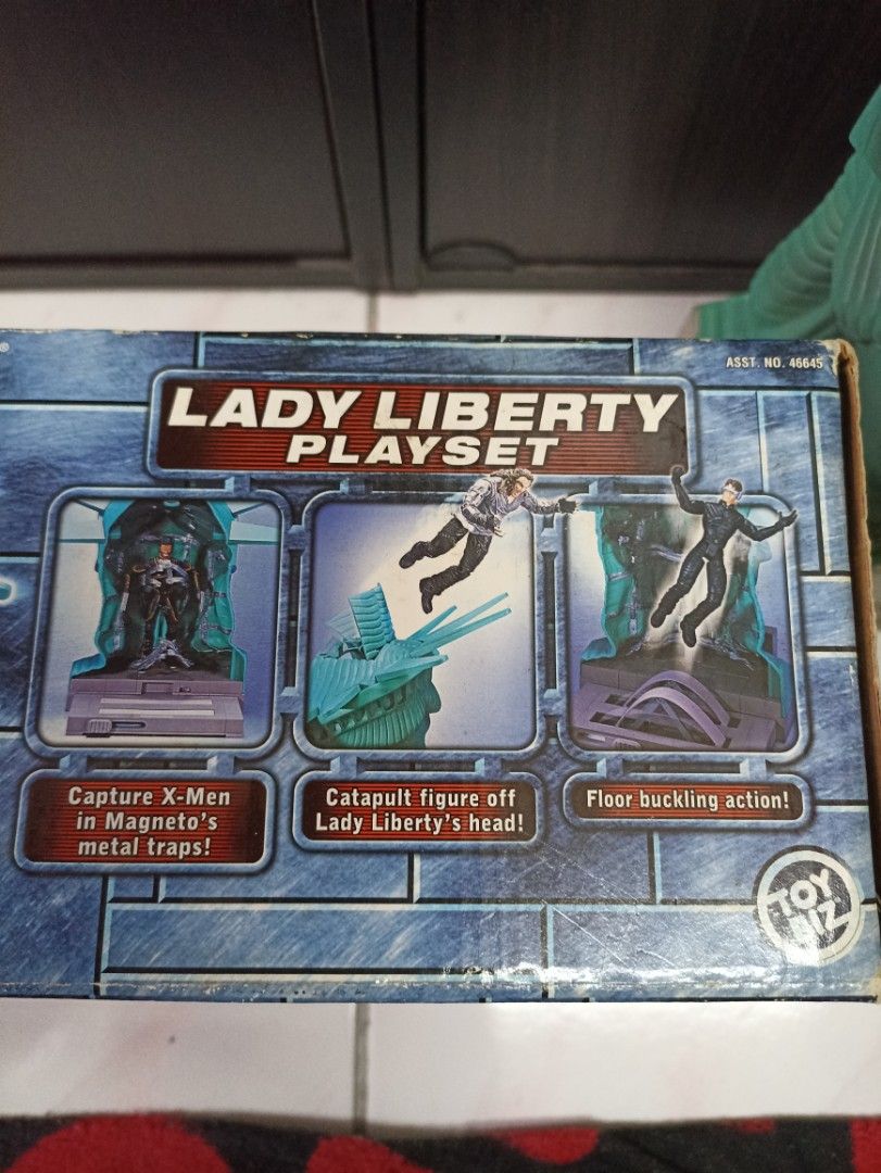 Xmen movie lady liberty statue playset suitable for marvel legends
