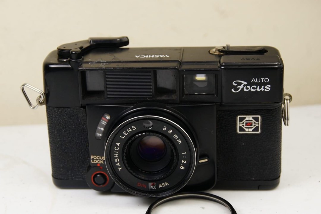 Yashica Auto Focus Film Camera, Photography, Cameras on Carousell