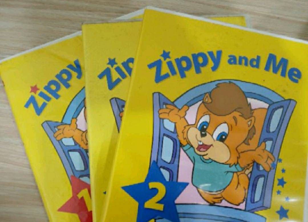 寰宇迪士尼(最新人物版) 主課程12 DVD + 送zippy and me, 興趣及遊戲