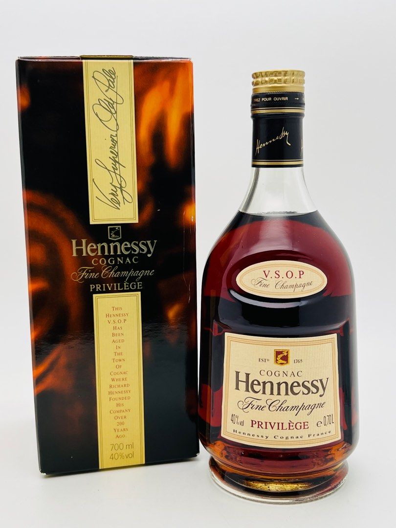 舊酒收藏軒尼詩紅章Hennessy Vsop Cognac 700ml, 嘢食& 嘢飲, 酒精飲料