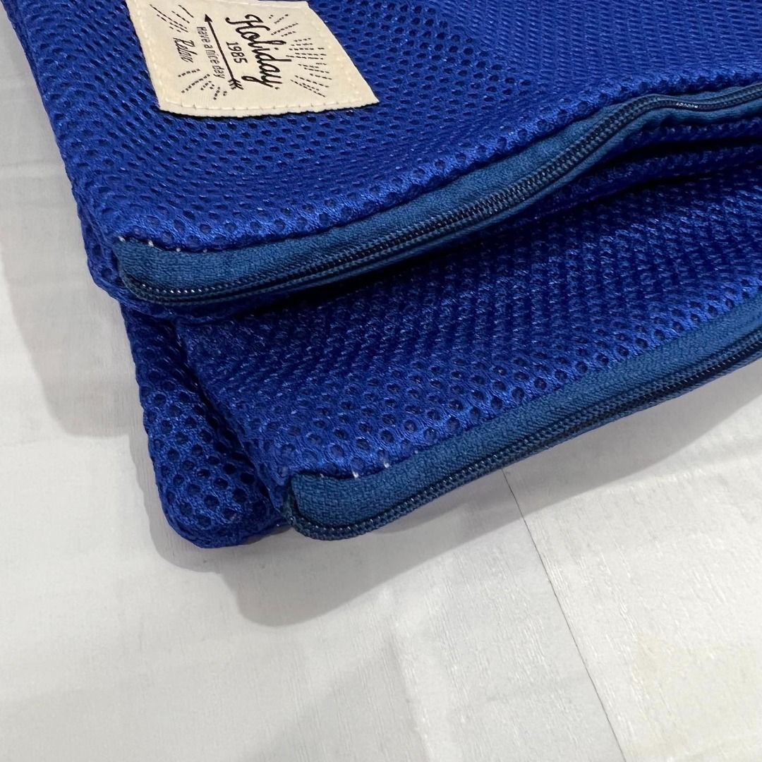 " LAUNDRY NET " (Category: Laundry Baskets) located in Manila. Submitted by ichealann (Listing ID 1224505788, Image 3). Description: " LAUNDRY NET " ✅BRAND: DAISO JAPAN ✅HOLIDAY 1985 ✅LAUNDRY NET - TOTE TYPE ✅35CM X 6CM X 26CM ❌ NO to bogus buyers/bogus buyers will be posted. #OnlineTrendsMnl #japan #DaisoJapanPH #trend .
