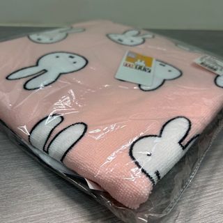 （萊賣貨免運）🆕全新 Miffy米飛兔兒童連帽浴巾- 粉紅