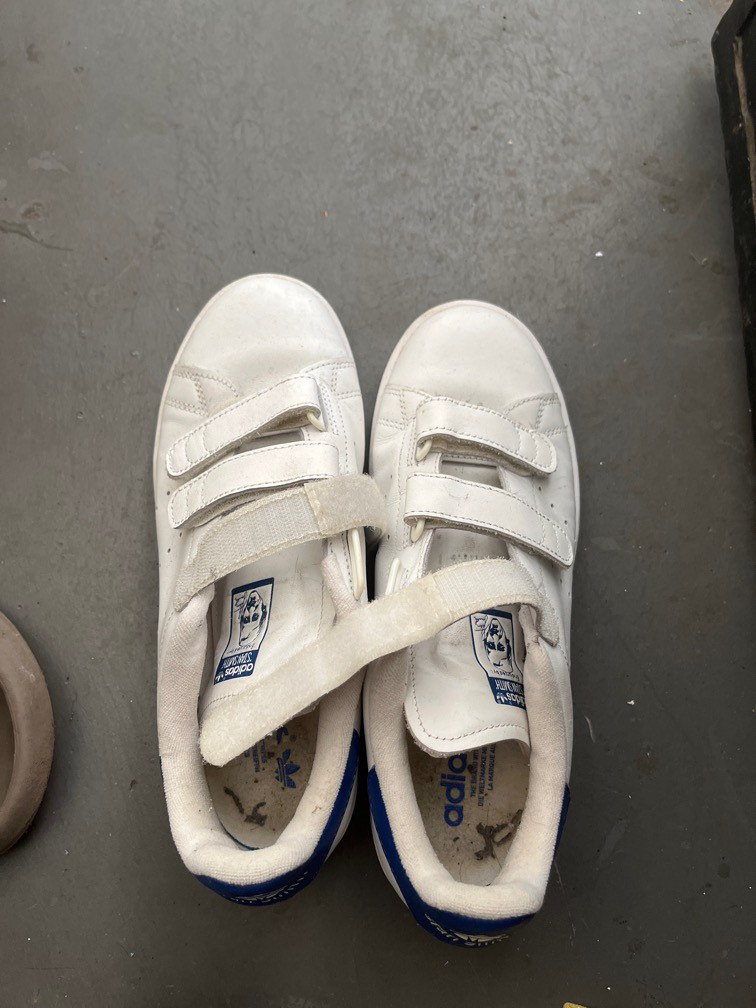Adidas stan smith velcro, Women's Fashion, Footwear, Sneakers on Carousell