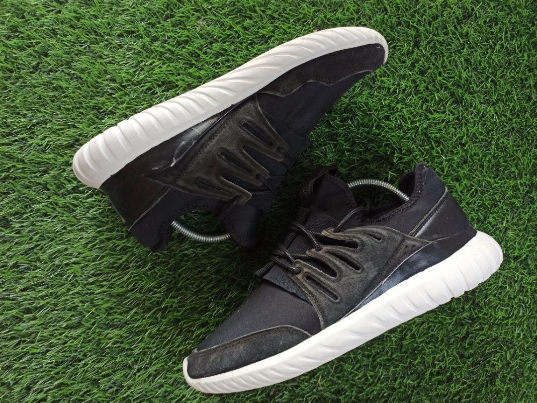 Adidas tubular radial black on feet store