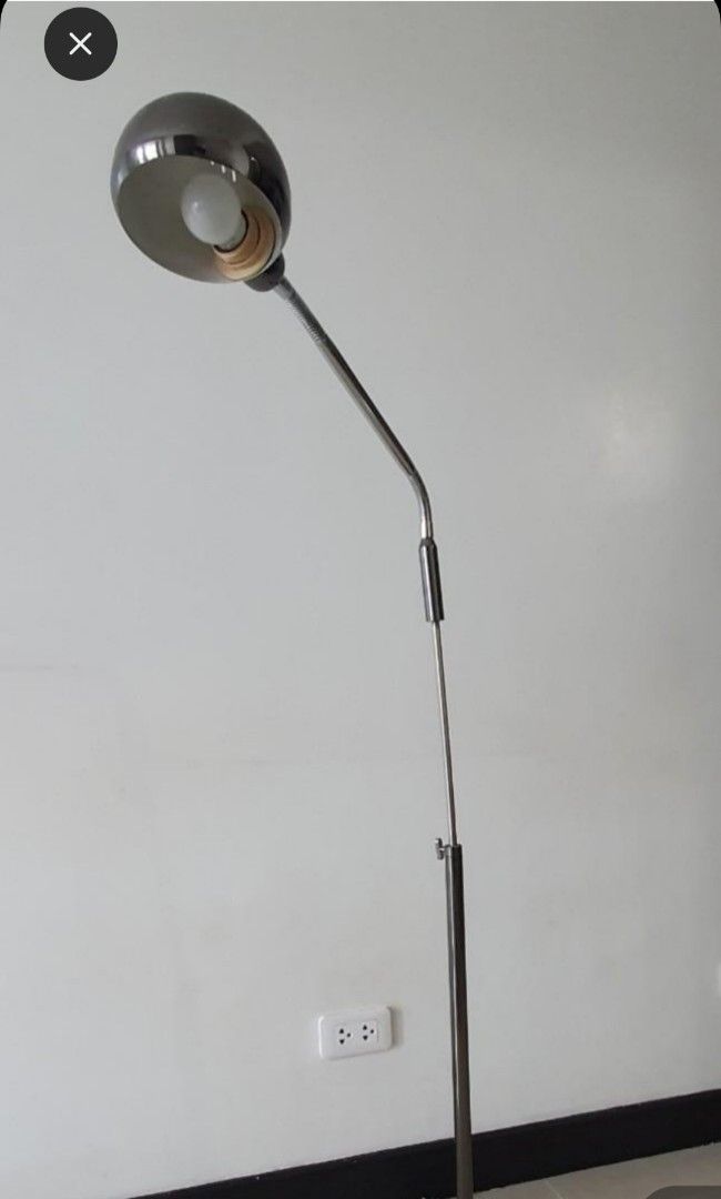 Adjustable metal floor lamp on Carousell