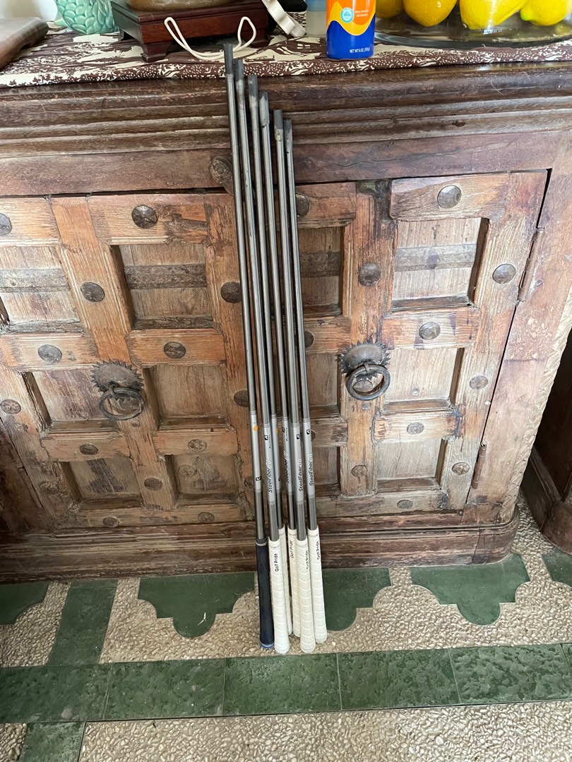 Aerotech steelfiber shaft, Sports Equipment, Sports & Games, Golf on