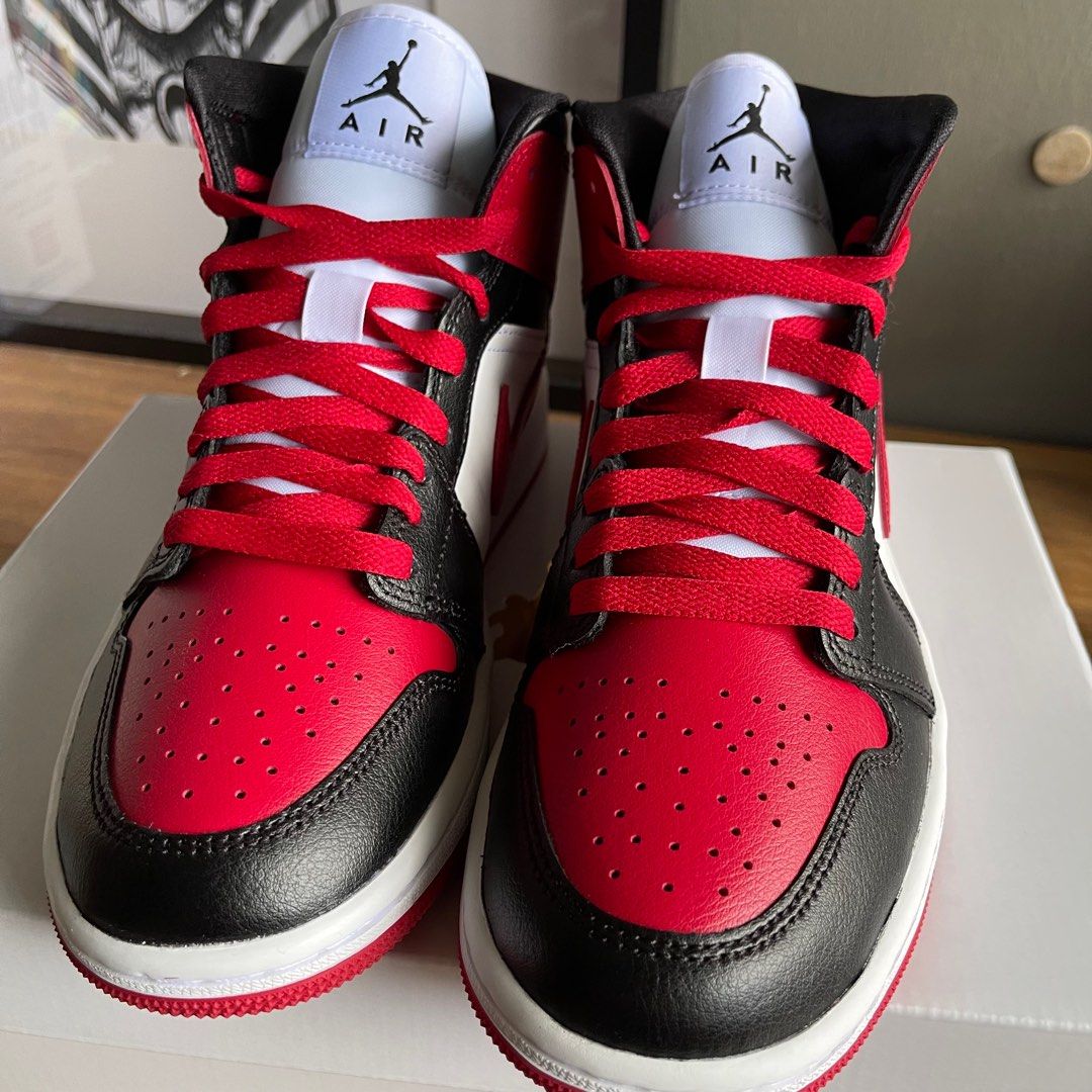 Air jordan 1 sales mid bred toe