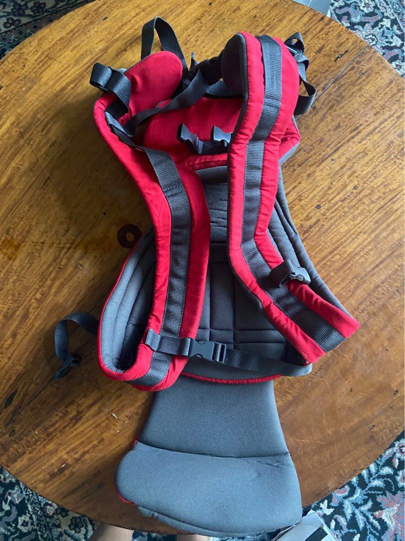 APRUVA BRANDED RED BABY SOFT CARRIER (Category: Carriers & Slings) located in Iloilo. Submitted by embbrvm12 (Listing ID 1224430035, Image 2). Description: USED FEW TIMES THEN STORED NO FLAWS OR ANYTHING.