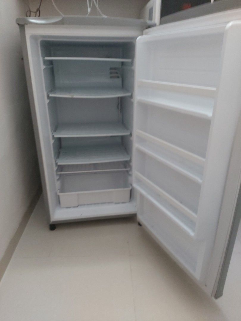 AQUA upright freezer AQFS4 (S), Kitchen & Appliances di Carousell