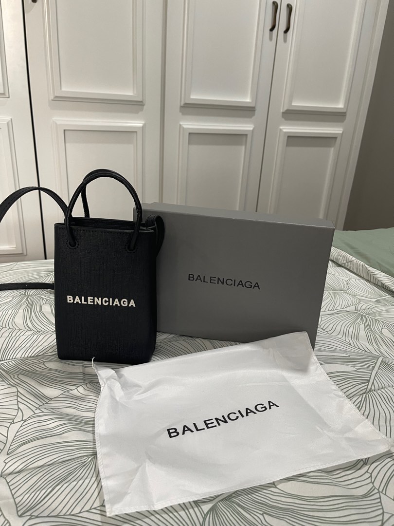 paper bag balenciaga