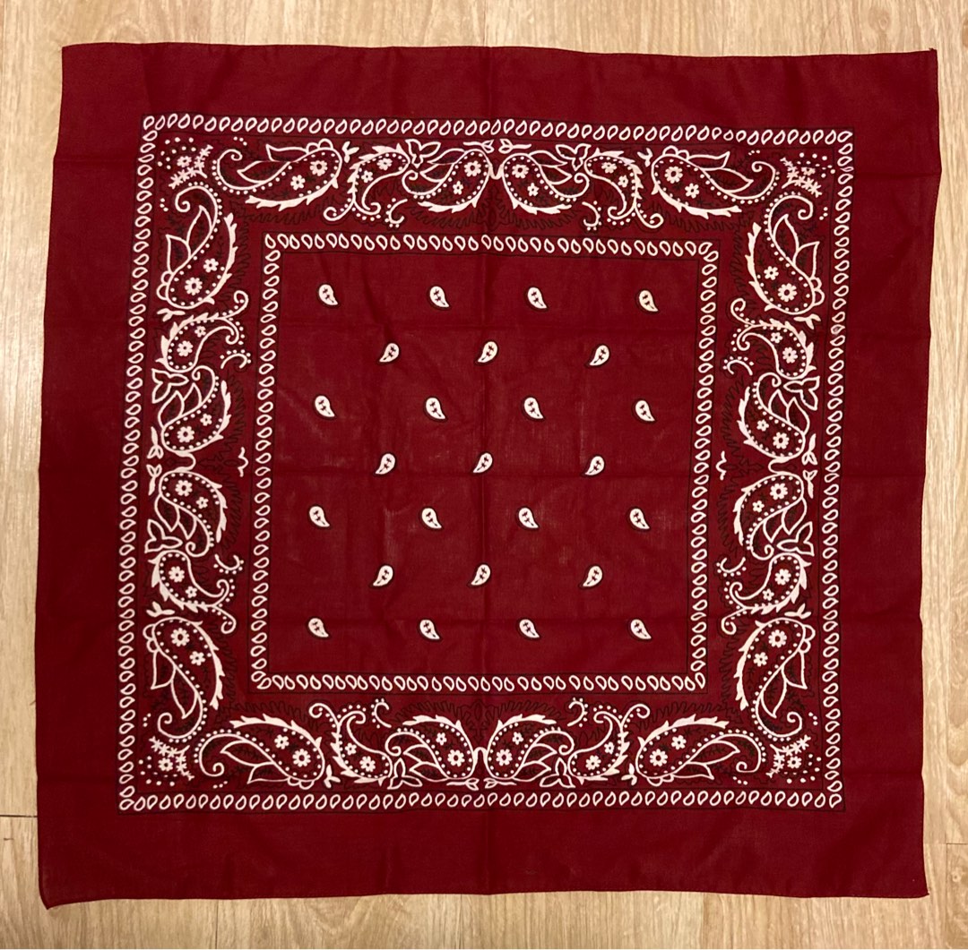 Bandana (maroon), Men's Fashion, Watches & Accessories, Handkerchief ...