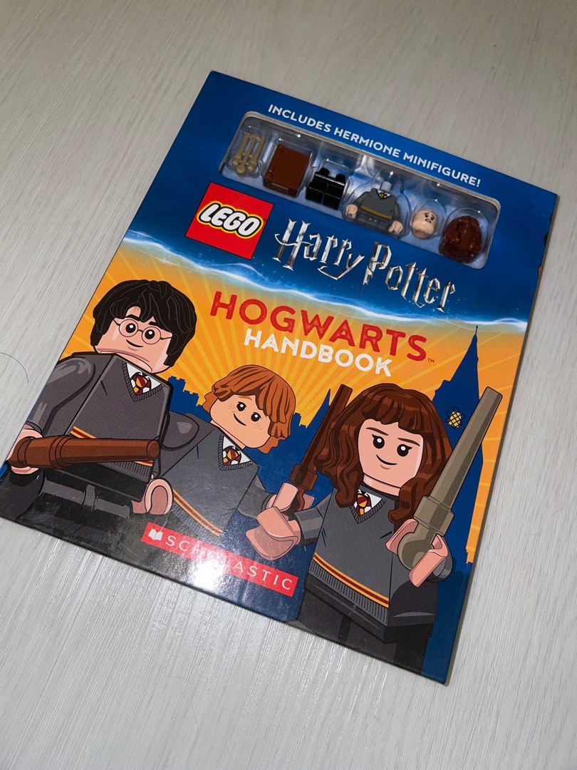 Lego harry 2025 potter hogwarts handbook