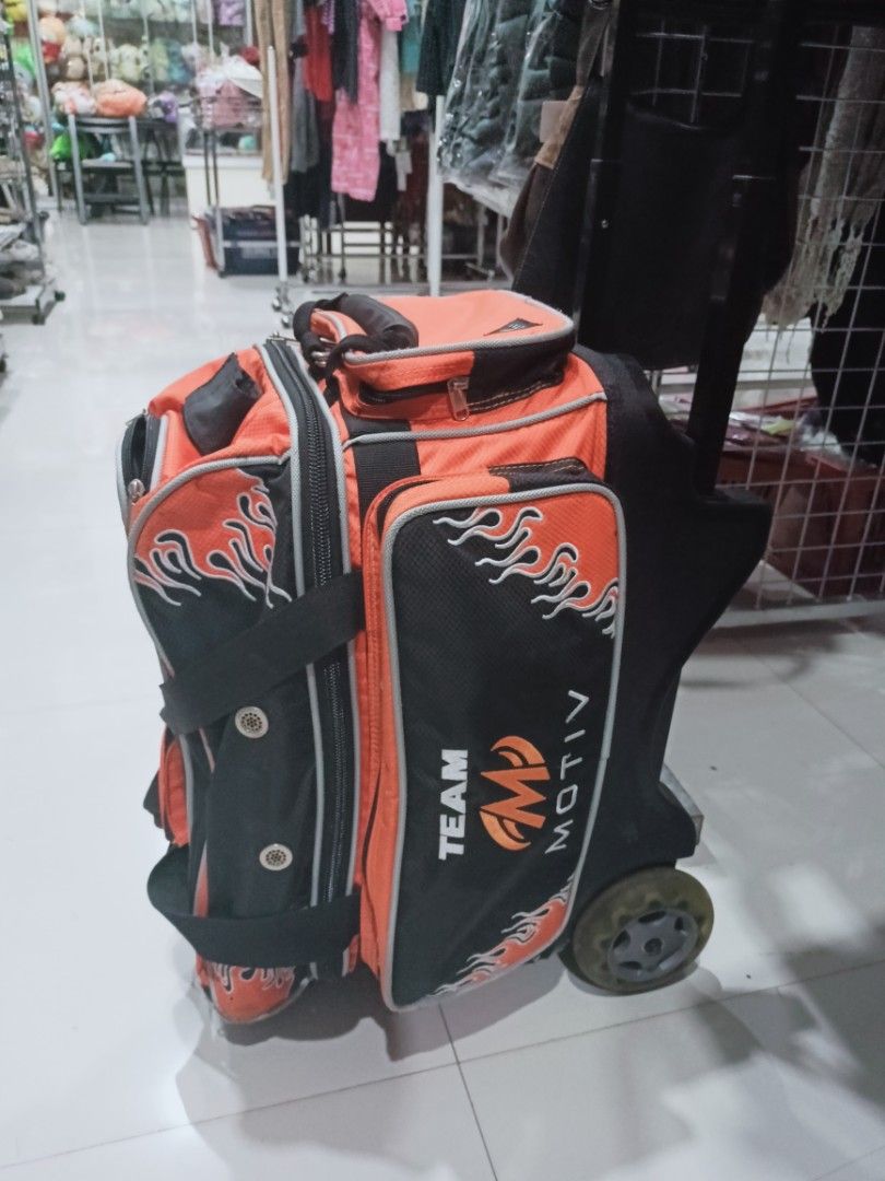 Bowling bag Team Motiv 3 ball rolling bag, Sports Equipment, Sports