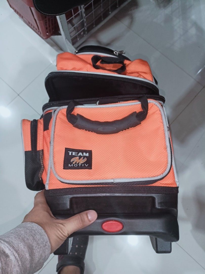 Bowling bag Team Motiv 3 ball rolling bag, Sports Equipment, Sports