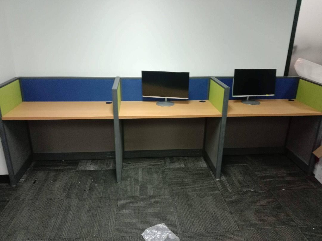 CALL CENTER WORKSTATION TABLE CUBICLES on Carousell
