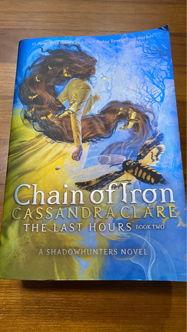 Chain of Iron, Hobbies & Toys, Books & Magazines, Fiction & NonFiction