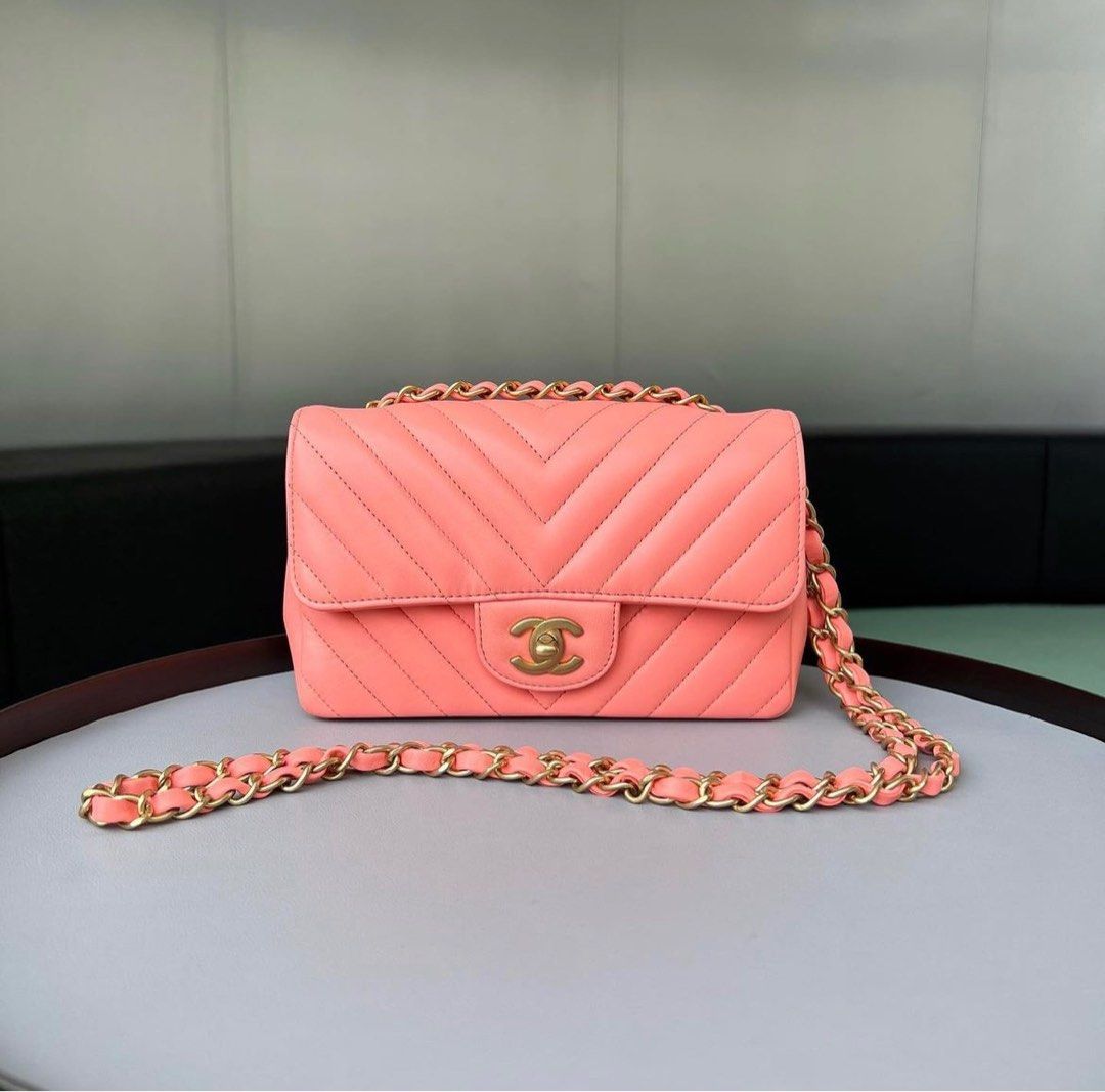 Chanel Mini Rectangular Flap Chevron lambskin Pink / Ghw