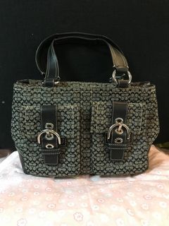 COACH Black Signature Purse/ Handbag