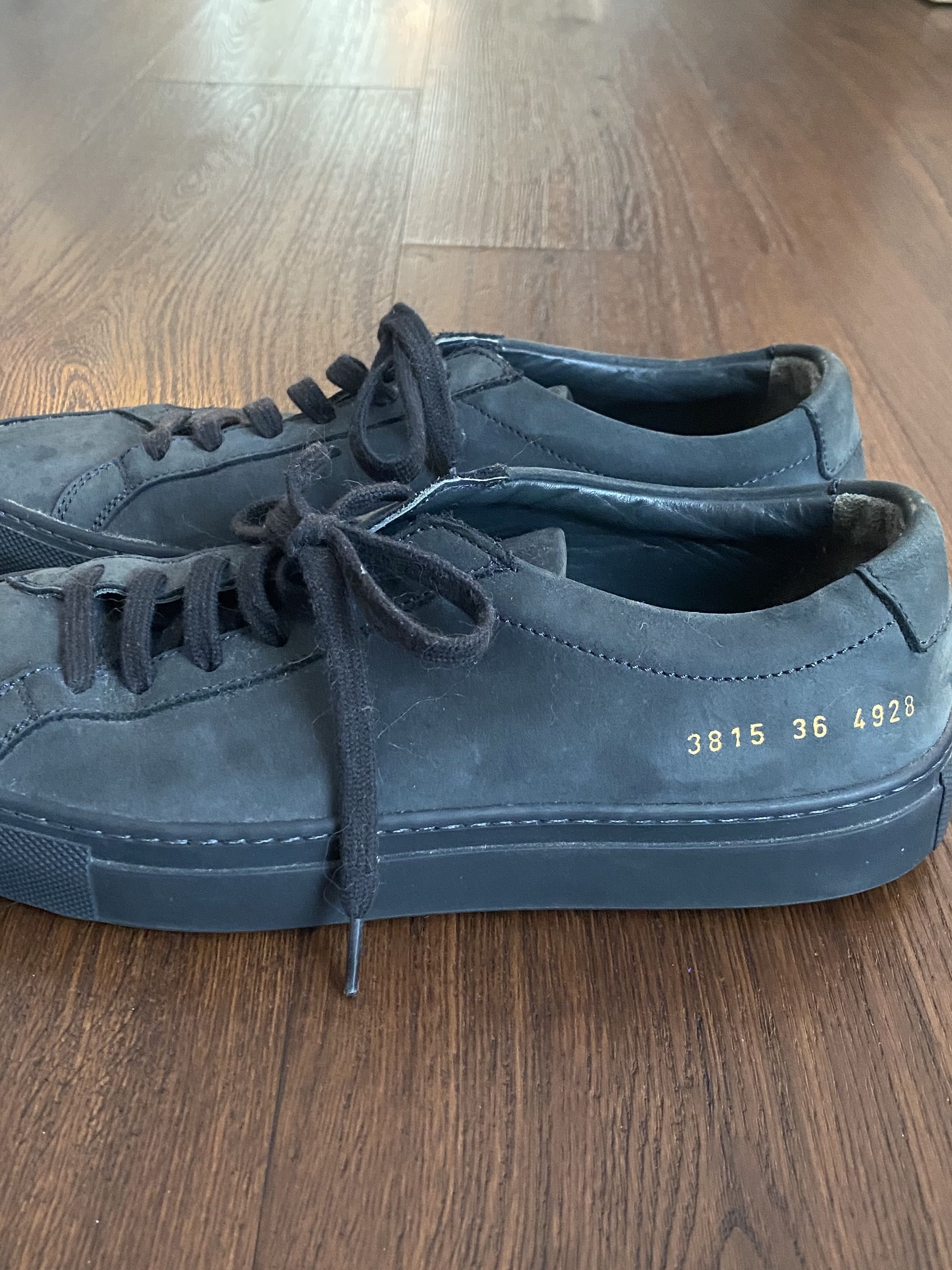 Common Projects Achilles Low dark blue suede sneakers Sz 36