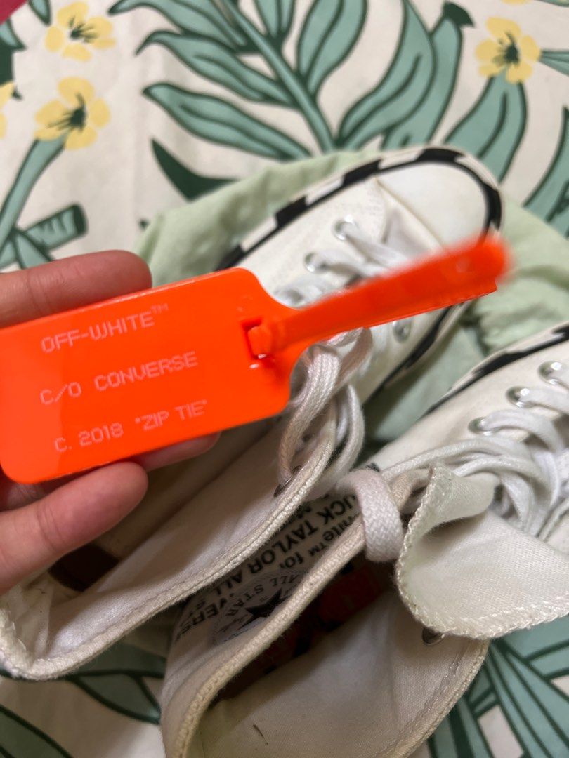 Off white store converse zip