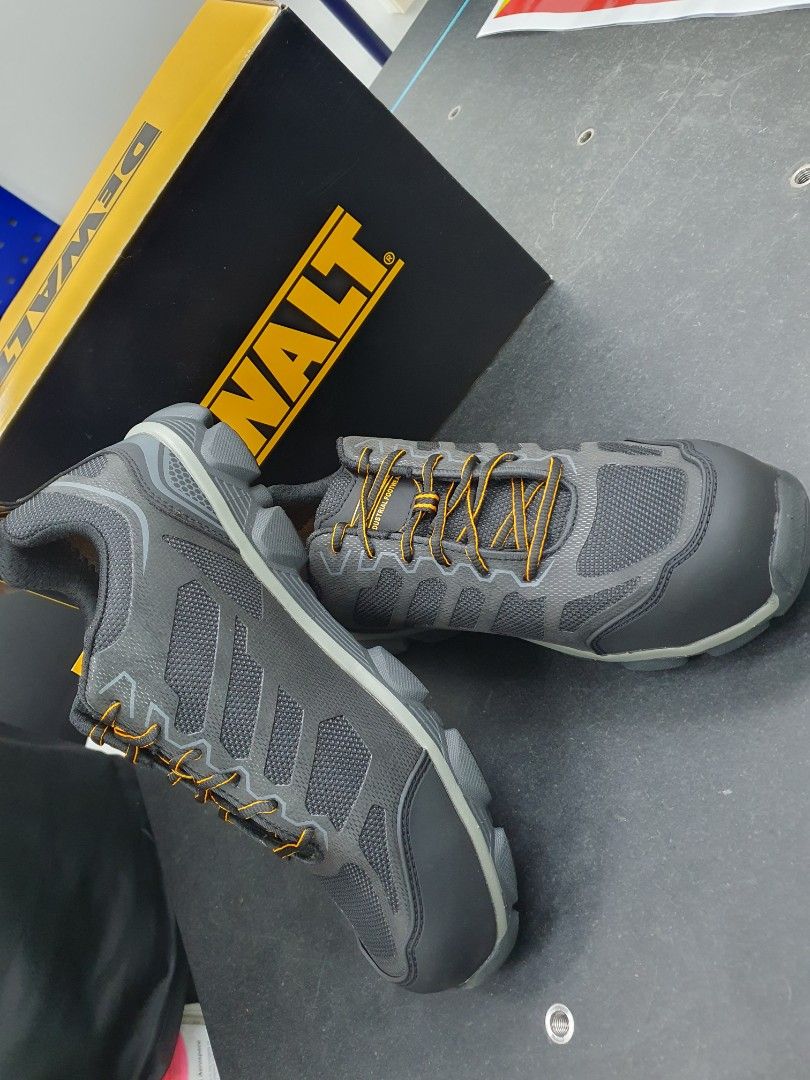Dewalt safety shoe, Men's Fashion, Footwear, Shoe inserts & accessories