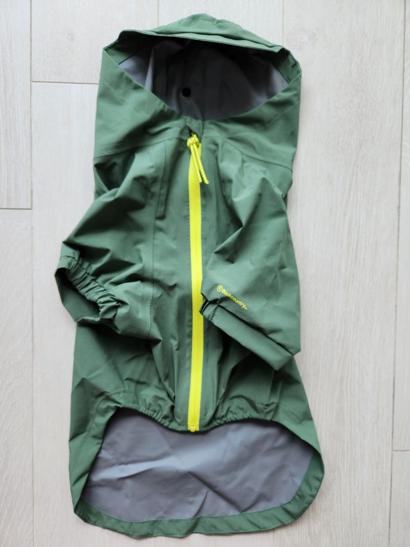 Dog Rain Jacket Green Large from Backcountry x Petco Pet