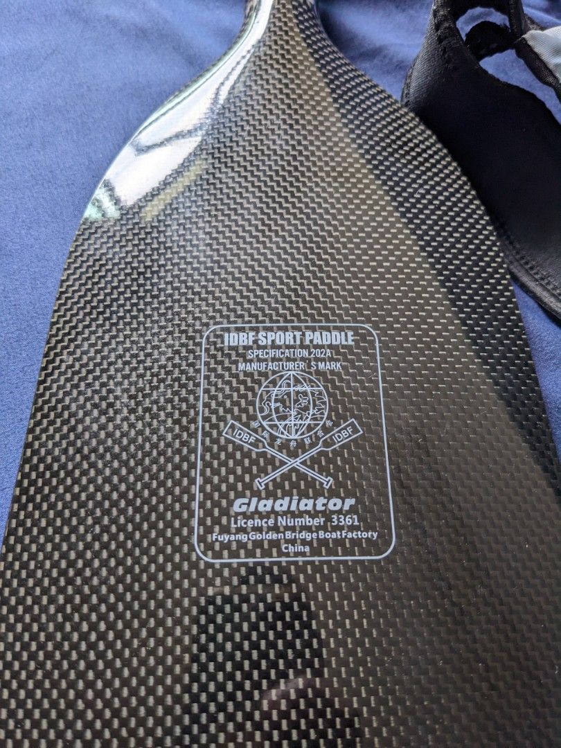 Dragonboat Paddle (adjustable) and PFD IDBF compliant Carbon Fibre