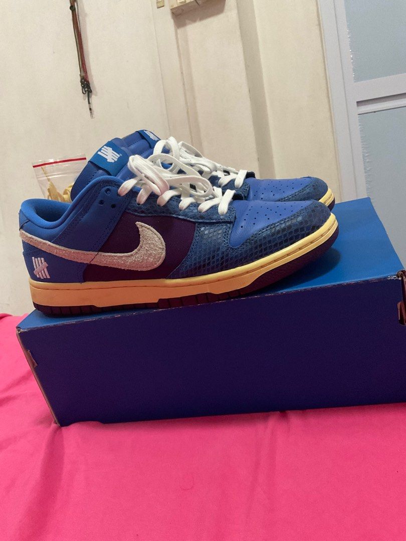 dunk low x undefeated